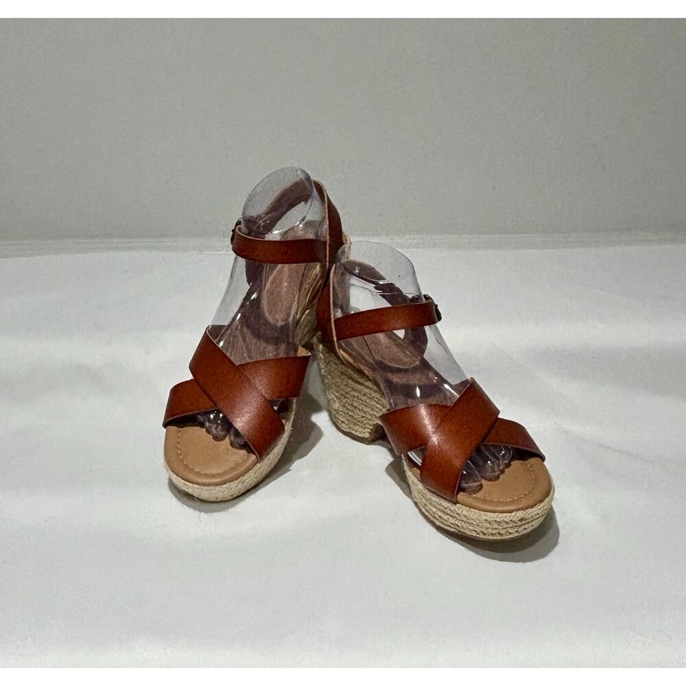 NEW Cushionaire Memory Foam Espadrille Wedge Sandals  Size 9